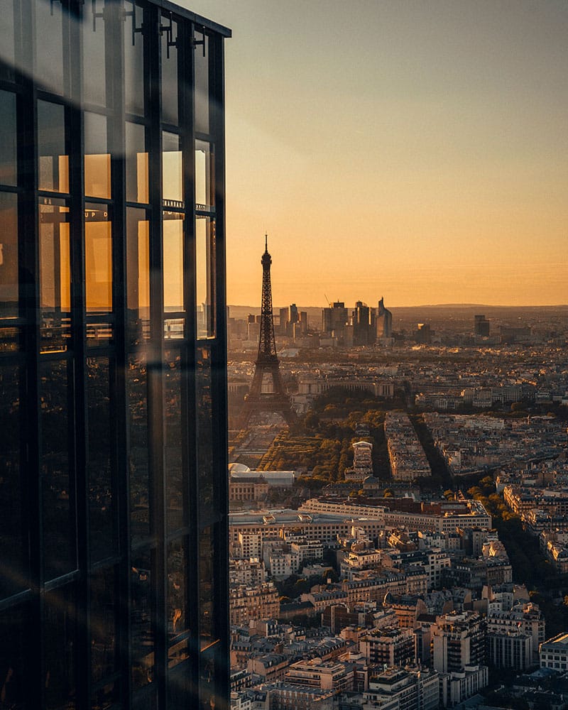 restaurant tour montparnasse paris